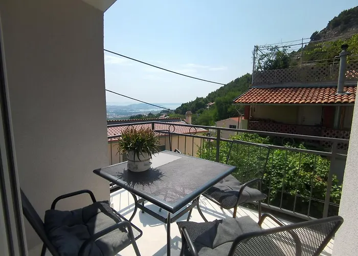 Belle Islands View Apartment